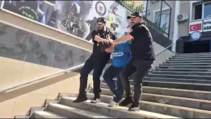Ümraniye’de 600 Bin Liralık Gasp: Suçluların Film Gibi Takibi
