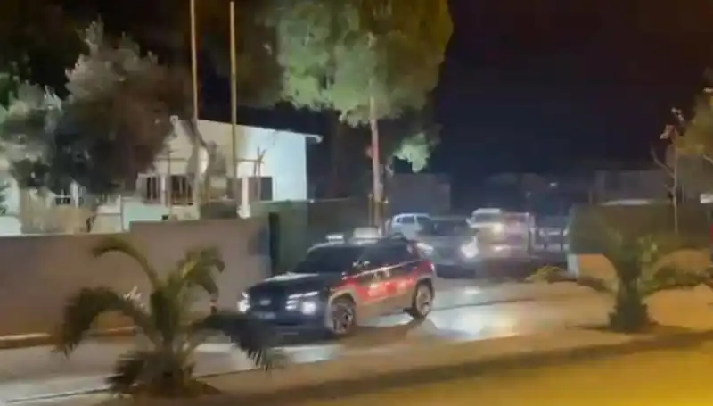 İzmir'de Şok Baskın: 24 Saatte 141 Hükümlü Yakalandı!