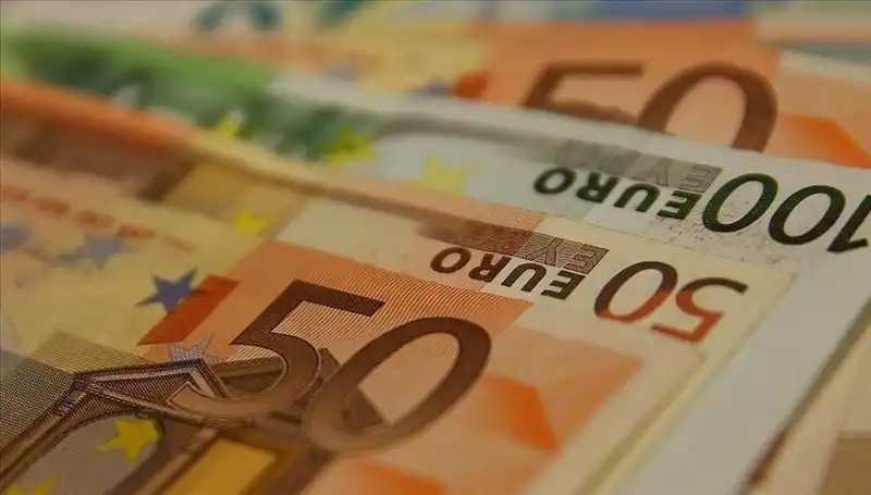 Euro'nun Zirveden Gerilemesi: Piyasalarda Yeni Dengeyi Ne Bekliyor?