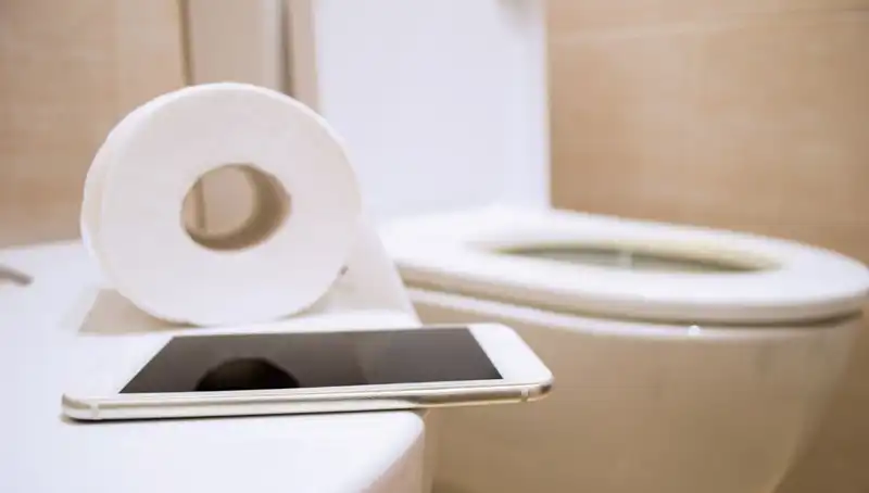 Tuvalette Telefon Kullanmanın Hemoroid Riski Üzerindeki Şaşırtıcı Etkisi