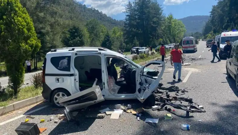 Marmaris’te Feci Kaza: Yolda Korkunç Manzara ve Yaralılar