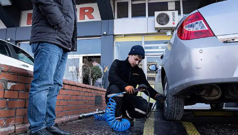 Hatalı Lastik Basıncı Kazalara Davetiye Çıkarıyor: Güvenli Sürüş İçin Dikkat!