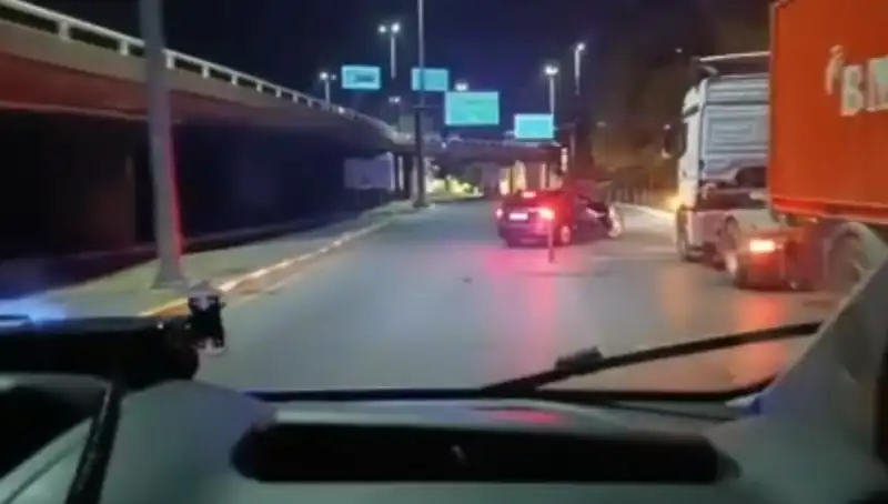 İstanbul'da Kaçakçılık Operasyonu: 36 Milyon TL'lik Malzemeler Ele Geçirildi!
