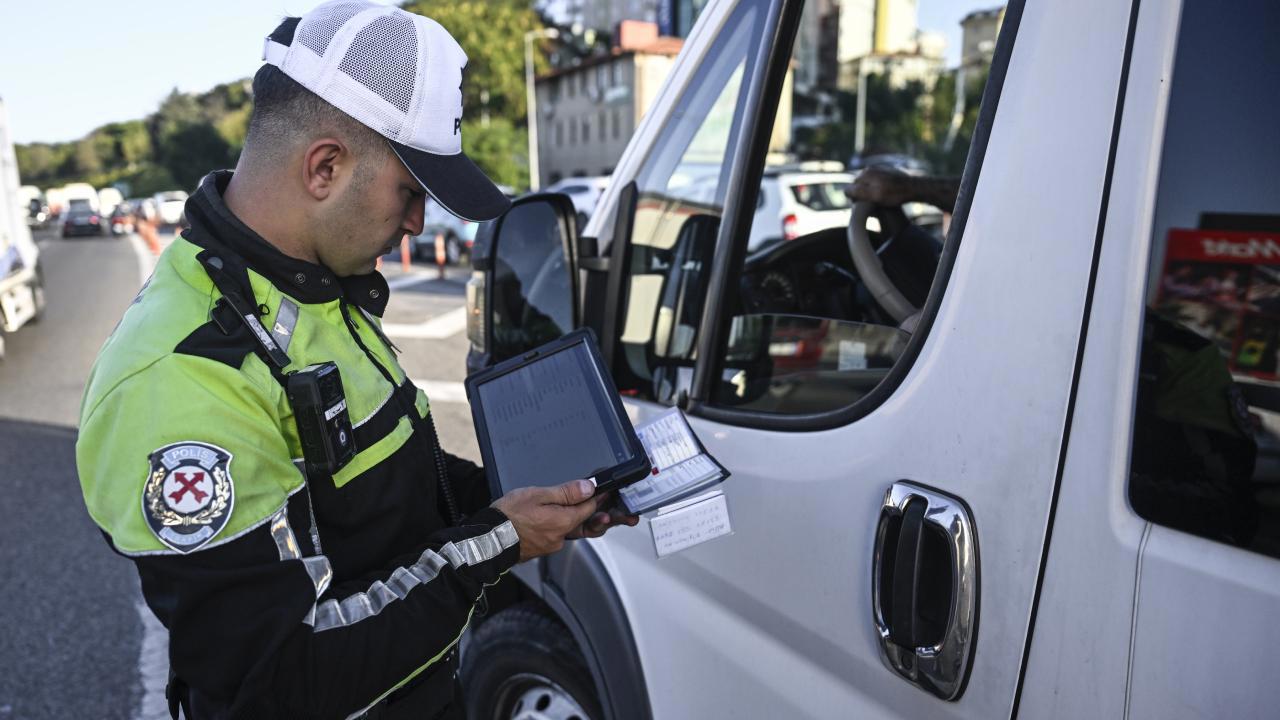 Okul servislerine denetim: 111 bin 476 araç kontrol edildi