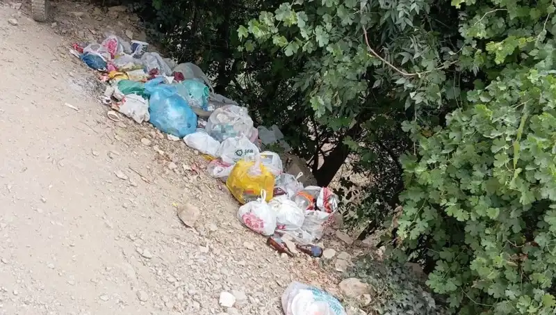 Kato Dağı’ndaki Kaval Şelalesi’nde İhmal ve Çöp Problemi Tartışma Yarattı
