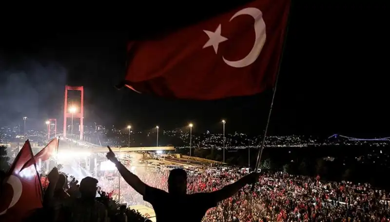15 Temmuz Gecesi'nde Destana Dönüşen Anlar: "En Uzun Gece" Külliye'de Sahne Alacak