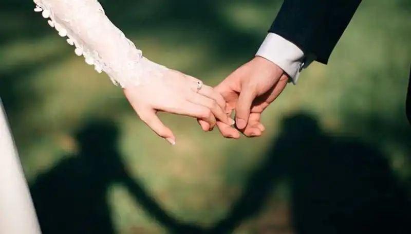 Sosyal Medyada Aşkı Arayan Kadın, 2,5 Milyonunu Kaybetti