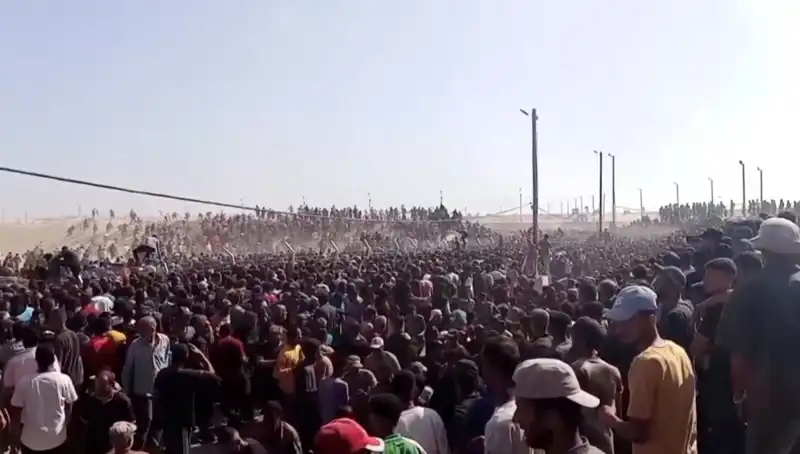İsrail'in Gazze'deki Yardım Noktasına Saldırısı: Hayatını Kaybedenlerin Sayısı 26'ya Ulaştı