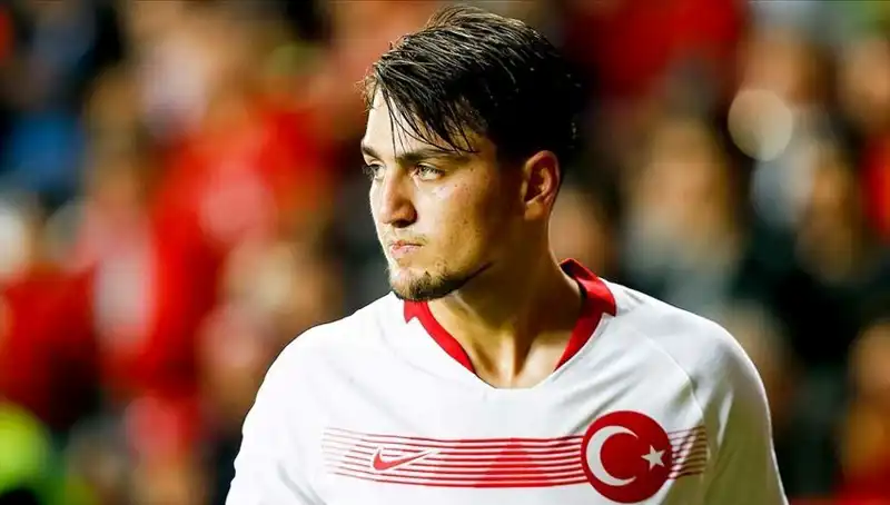 Beşiktaş, Milli Futbolcu ile Transfer Görüşmelerine Başladı!
