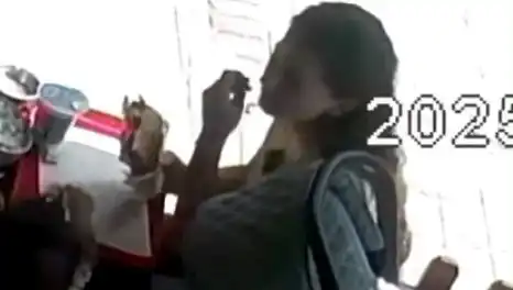 Saçını Koparıp Tostuna Koyan Kadın, Şok Edici Gerekçe ile Olay Yarattı!