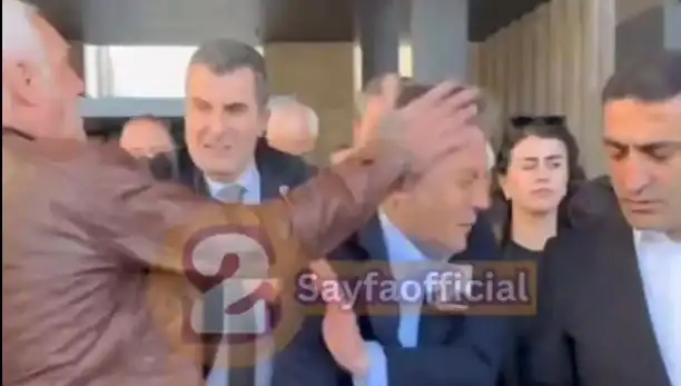 Özgür Özel, AKM Çıkışında Fiziksel Saldırıya Uğradı: Olayın Ardındaki Sebepler Neler?