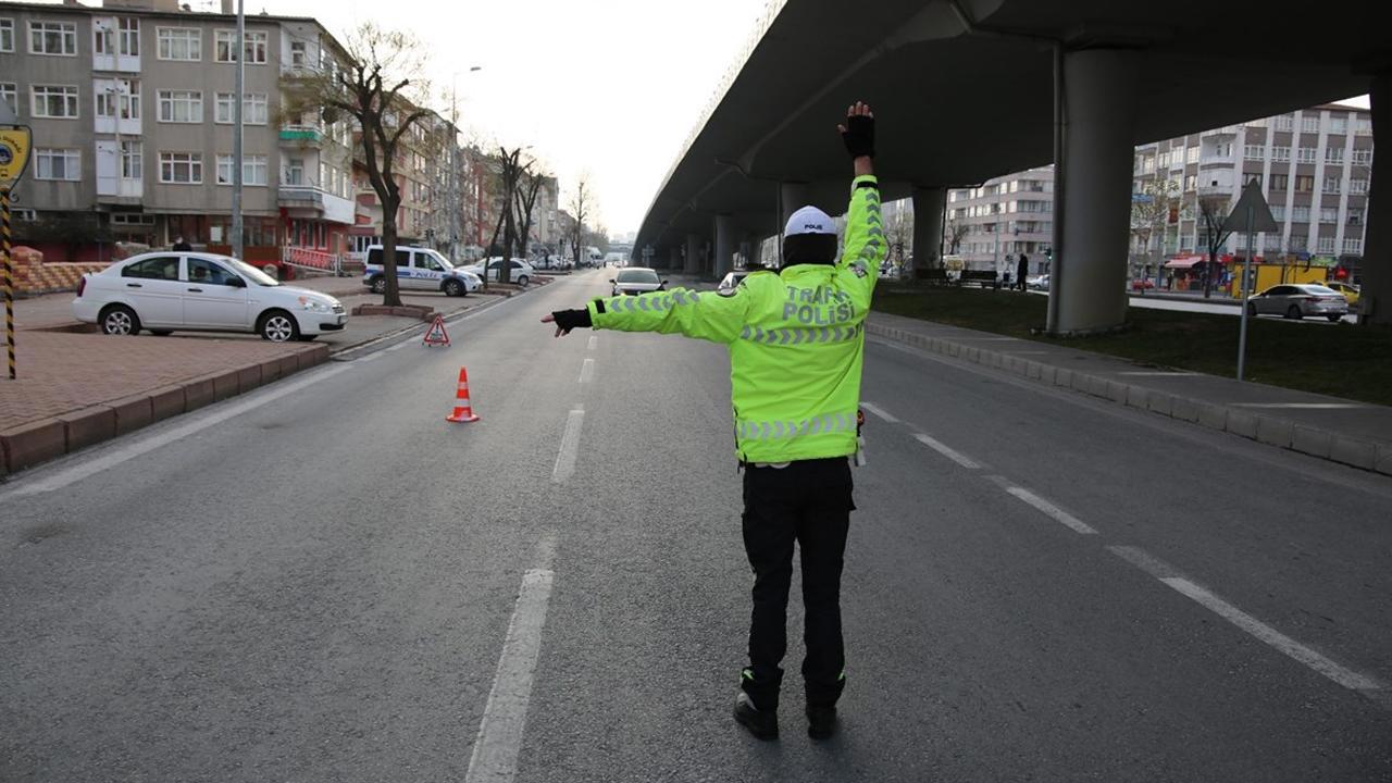 İstanbul'da Gündüz Trafiği Rahatlatmak İçin Yollar Kapatılacak