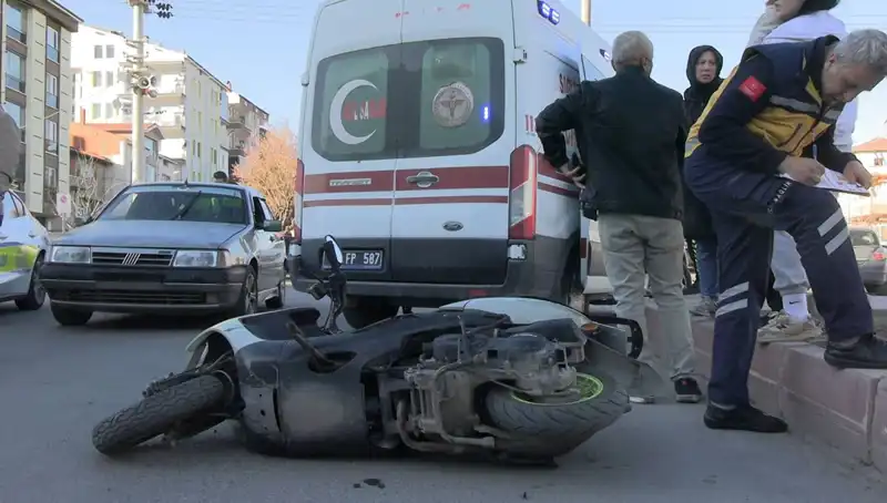 Tavşanlı’da Feci Trafik Kazası: İki Yaralı, Olay Yerinde Panik Hâkim