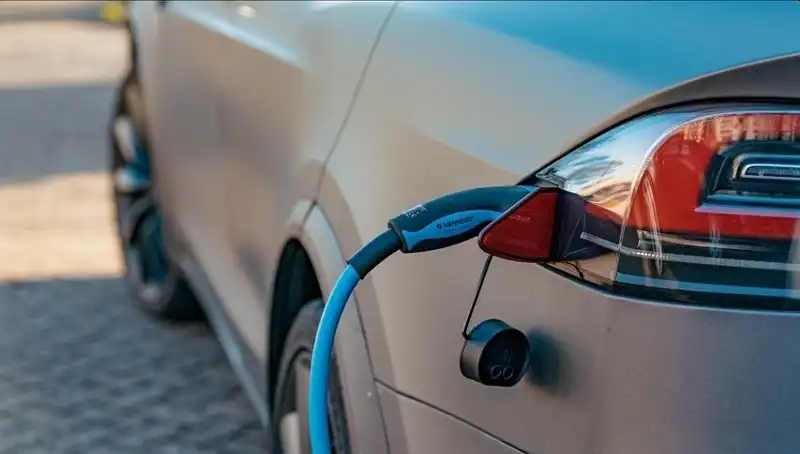 Elektrikli Araç Alımında Düşüş: Nedenleri ve Geleceği Üzerine Değerlendirme