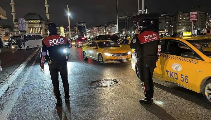 Huzur İstanbul Operasyonu: Bir Gecede 873 Kişi Gözaltına Alındı!