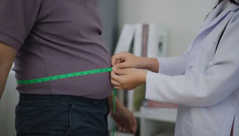 24 Yaşındaki Genç, İki Besini Bırakınca 47 Kilo Verdi