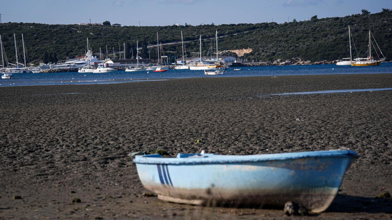 Ege Kıyılarında Şaşırtıcı Deniz Çekilmesi Olayı