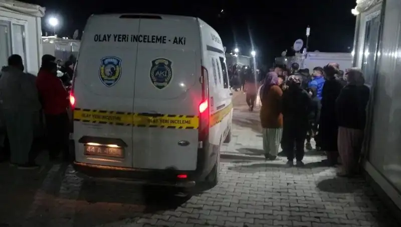 Kontrolsüz Çatışma: Husumetli İki Aile Arasında Kanlı Kavga!