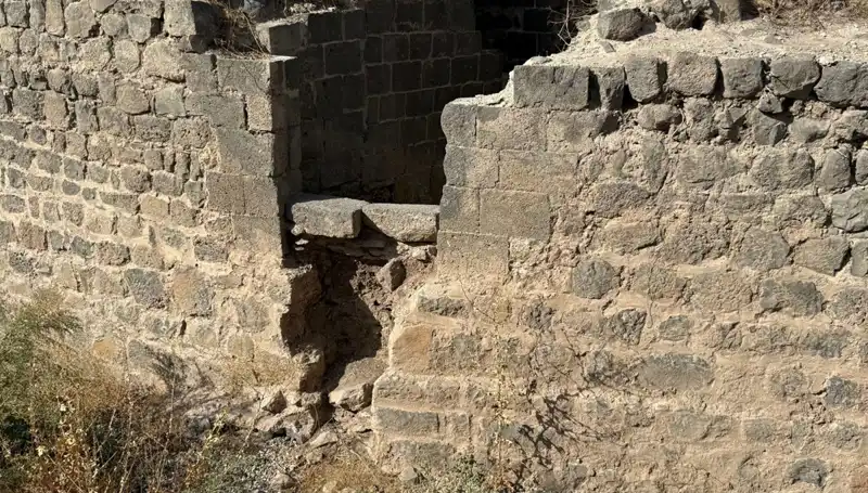 Diyarbakır'da Tarihi Saint George Kilisesi'nin Efsanelerini Yıkan Yeni Kitabe Bulundu