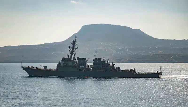 ABD Yunanistan'da Askeri Etkinliğini Güçlendiriyor: Donanma Üssü Tartışma Yarattı
