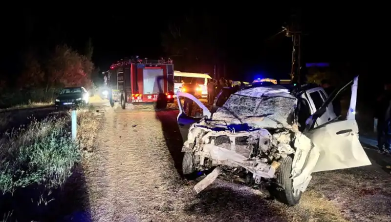 Ciple Traktör Çarpıştı: 5 Kişi Yaralandı, Olay Yerinde Şok Anlar Yaşandı