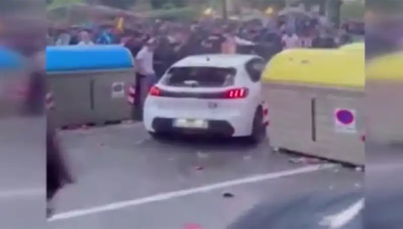 Aracıyla Taraftarların Arasına Dalan Sürücü: 13 Yaralı, Olayın Ardındaki Gerçekler Neler?
